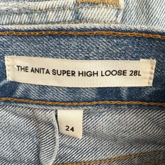 Aritzia Denim Forum The Anita Super High Loose Blue Jeans Size 24 Pleated Cotton - Picture 9 of 13